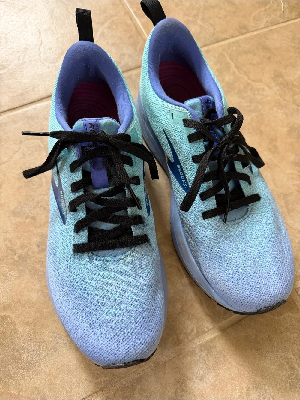 Brooks Revel 5 Running Shoe size 9